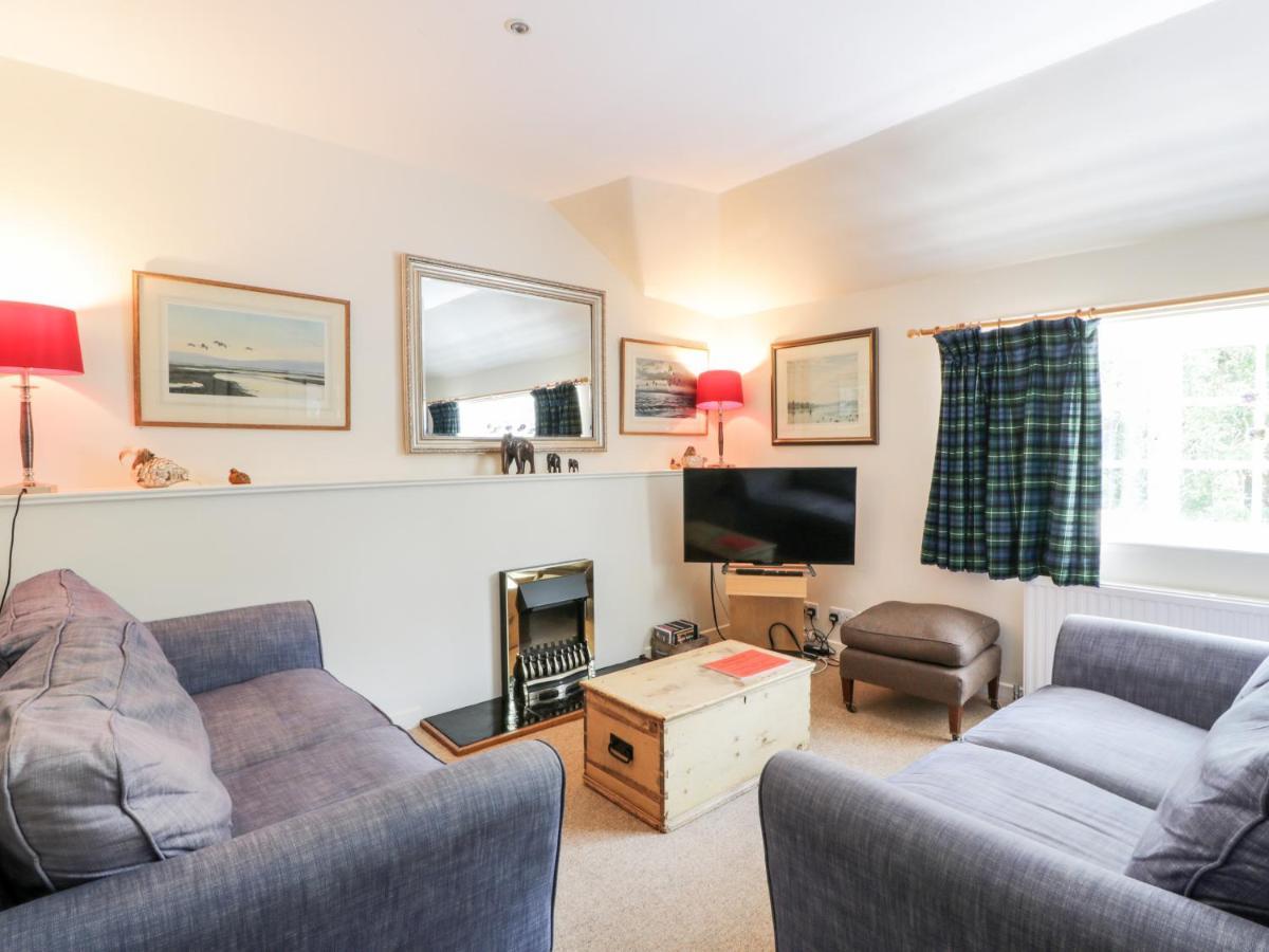DalswintonThe Mews Flat公寓 外观 照片