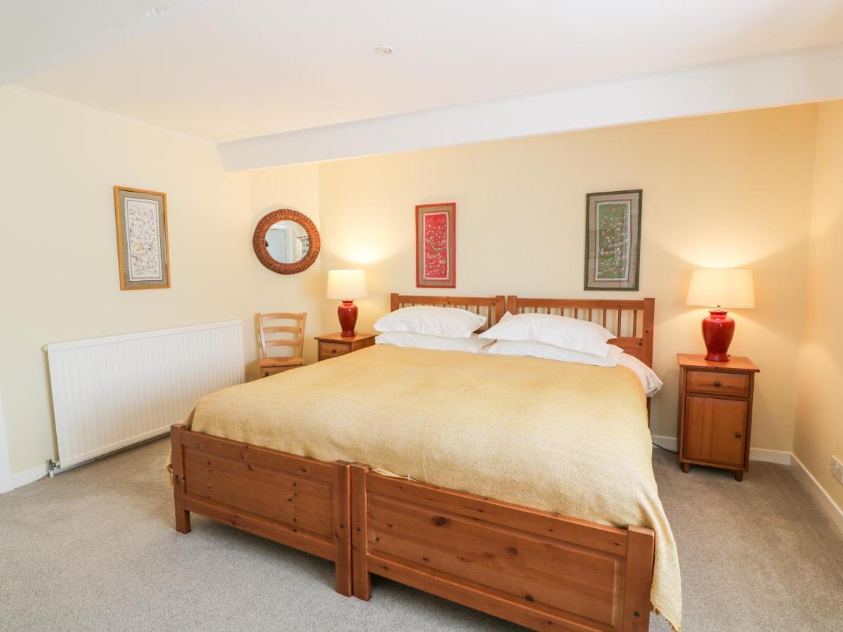 DalswintonThe Mews Flat公寓 外观 照片