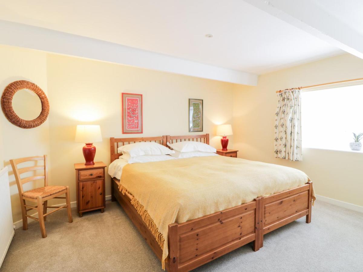 DalswintonThe Mews Flat公寓 外观 照片