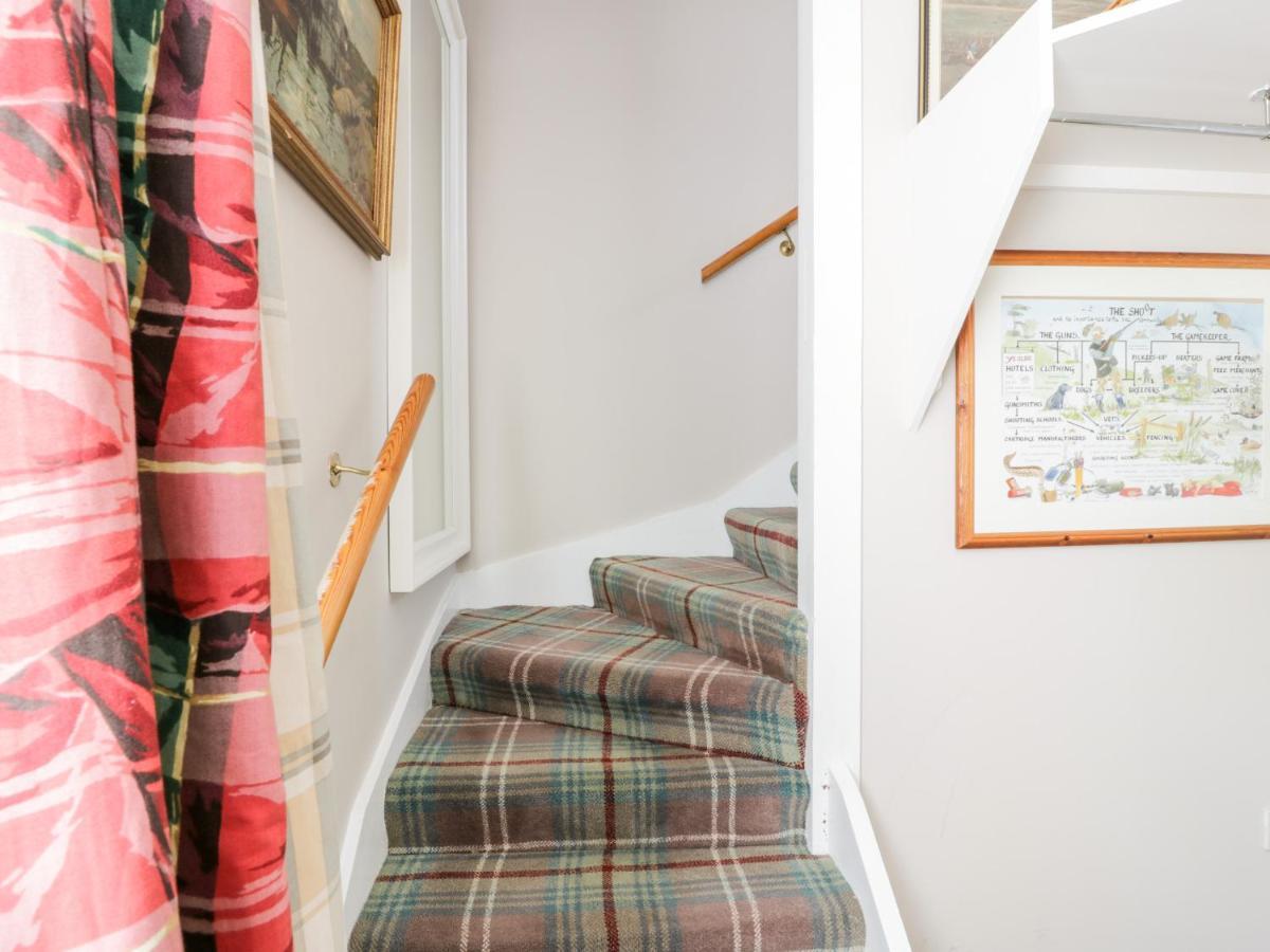 DalswintonThe Mews Flat公寓 外观 照片