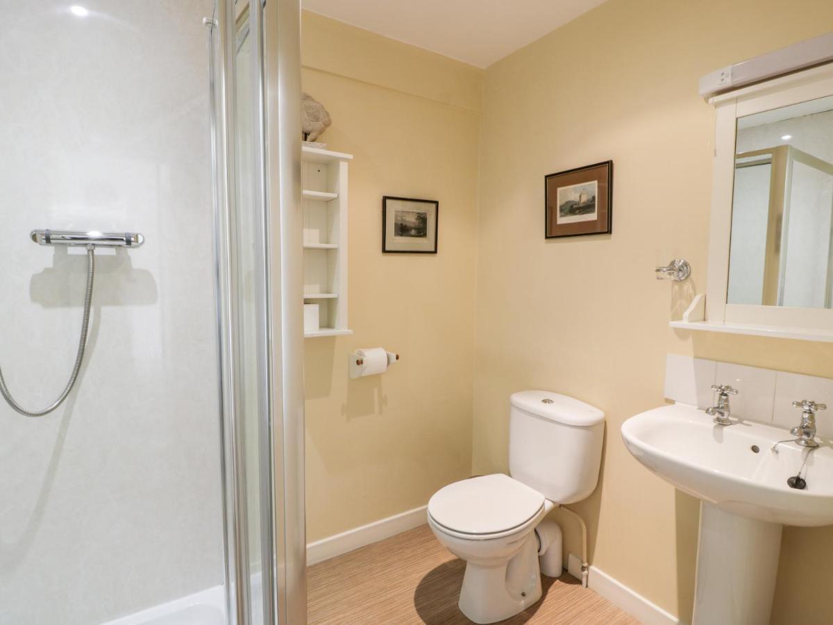 DalswintonThe Mews Flat公寓 外观 照片